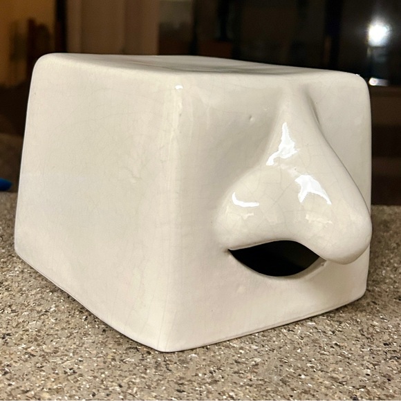 Vintage Funny Ceramic Nose Tissue Holder Box - Picture 3 of 4